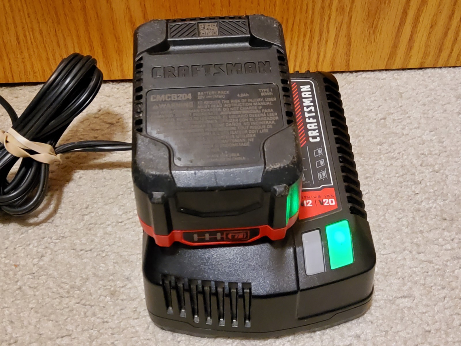 Craftsman CMCB204 CMCB102 20V 4.0 Ah Lithium Ion Battery & Charger Kit Tested